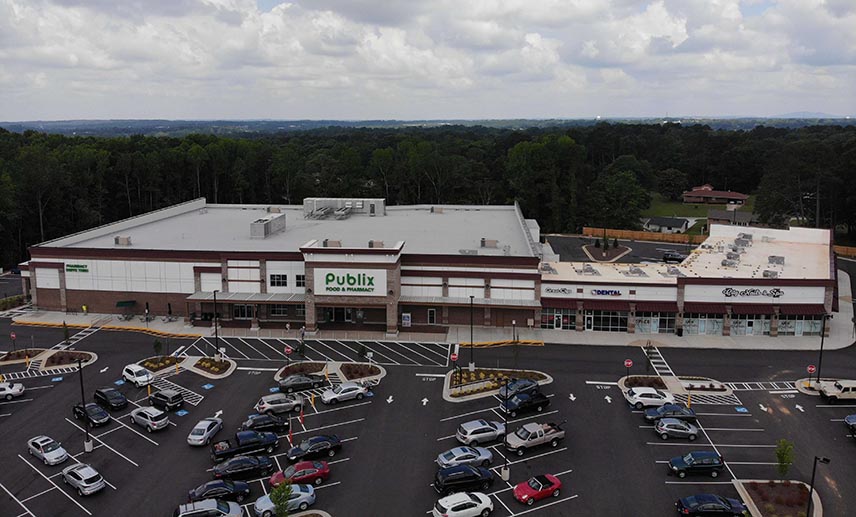 holland point georgia grocery store front and parking lot